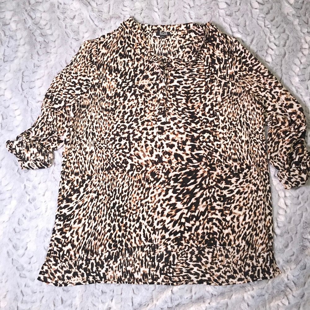 Ana Cheatea Tunic Design With 1/2 Button Front Xl - image 1